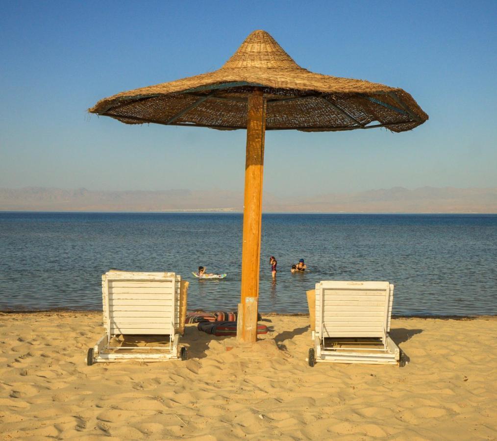 Relax Beach Camp Hotel Nuweiba Exterior photo