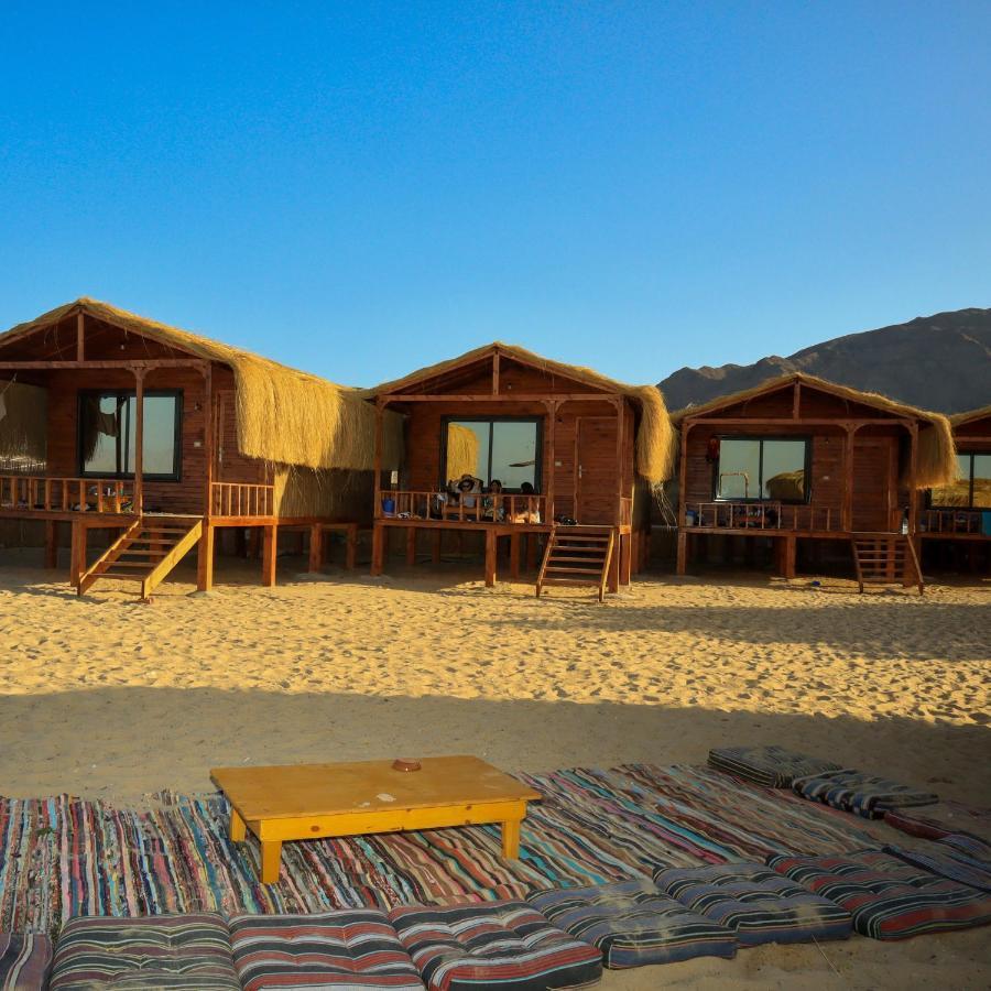 Relax Beach Camp Hotel Nuweiba Exterior photo